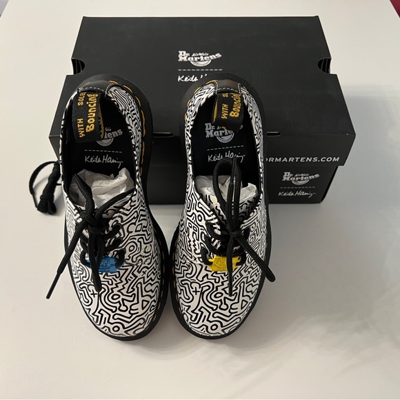 DR. MARTENS Keith Haring 1461 ‘Allover Print' - Picture 3 of 8